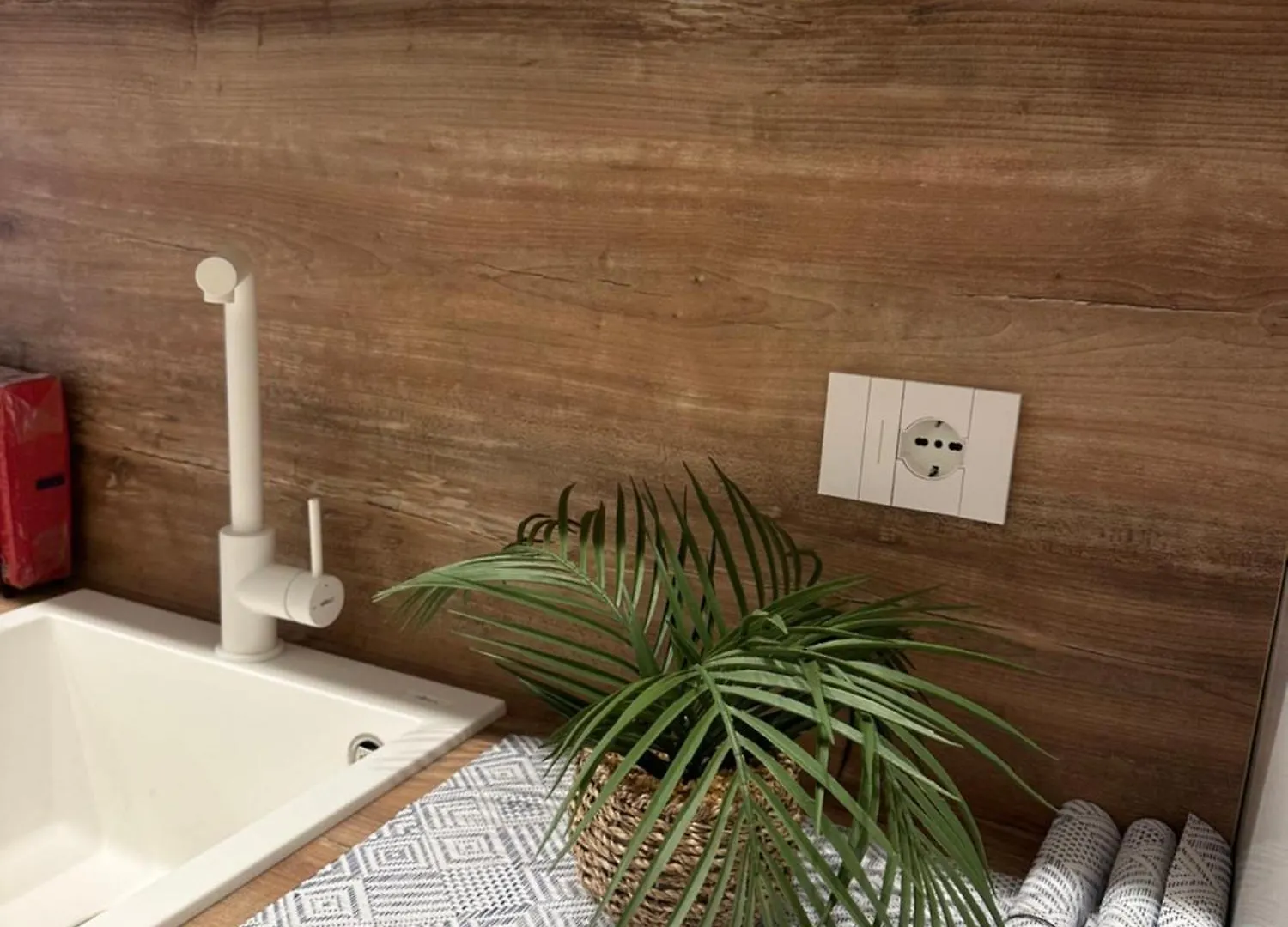 Duomo Private Apartment With Wi-Fi Just Steps From The Duomo Demetra ミラノ イタリア